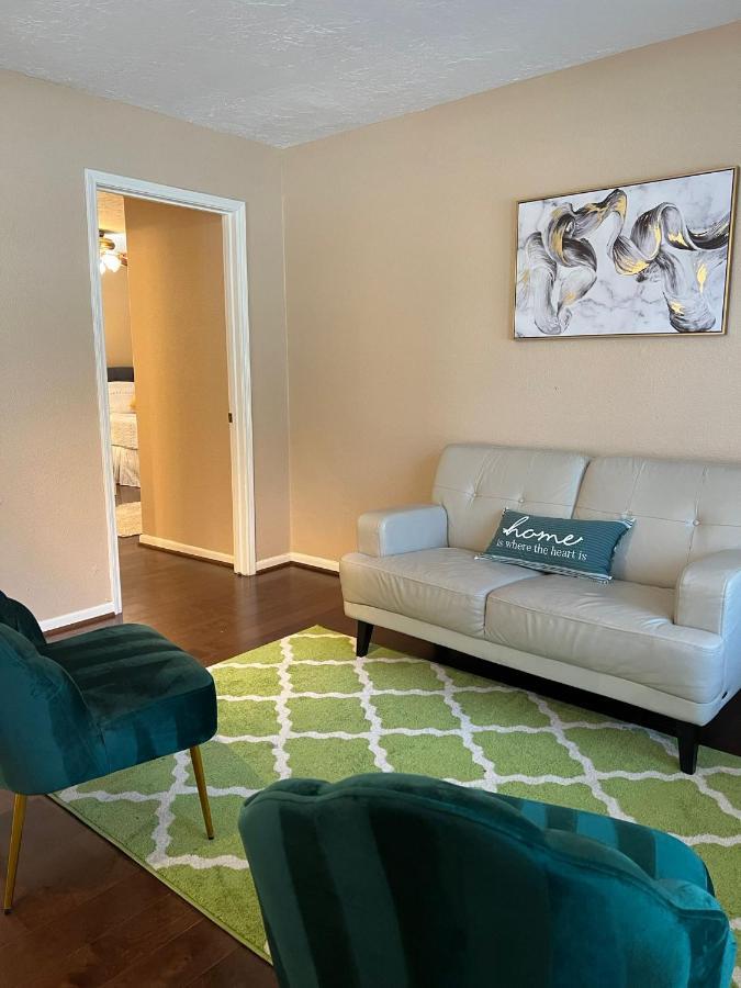 Centrally Located Houston Retreat! Sleeps 8, 10 Min To Downtown, Free Parking Exterior photo